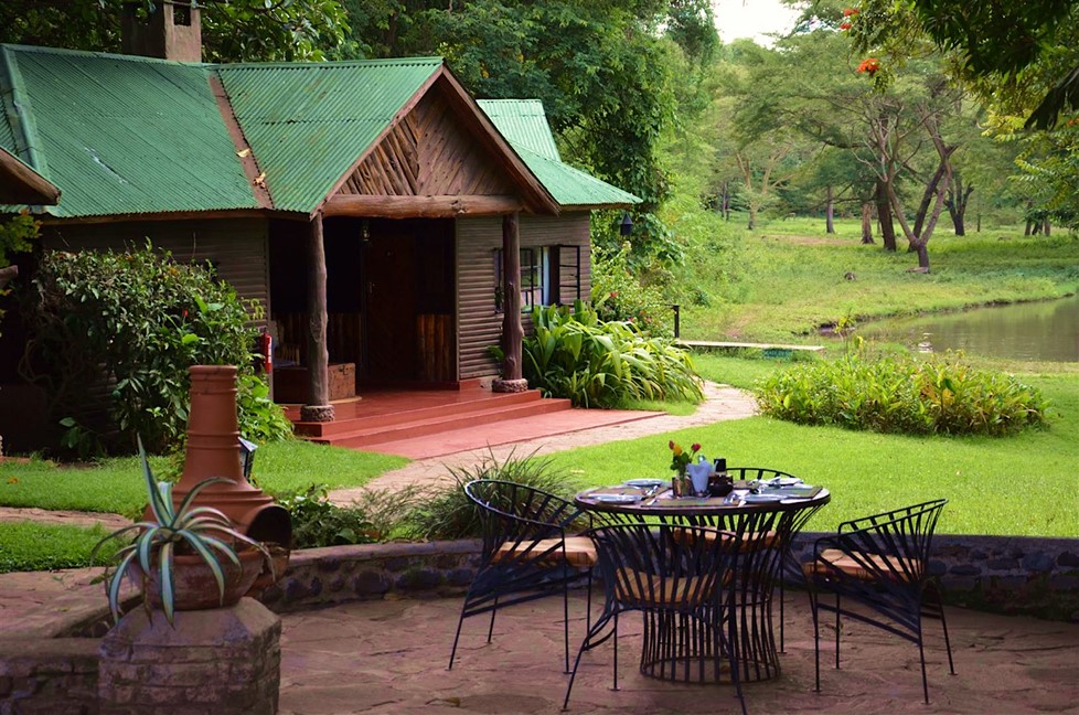 Mount-Meru-Game-Lodge-img