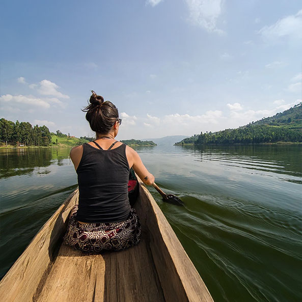 lake-bunyonyi-canoe-safaris