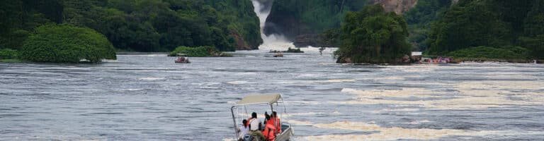 Rafting in Murchison Falls in National Park