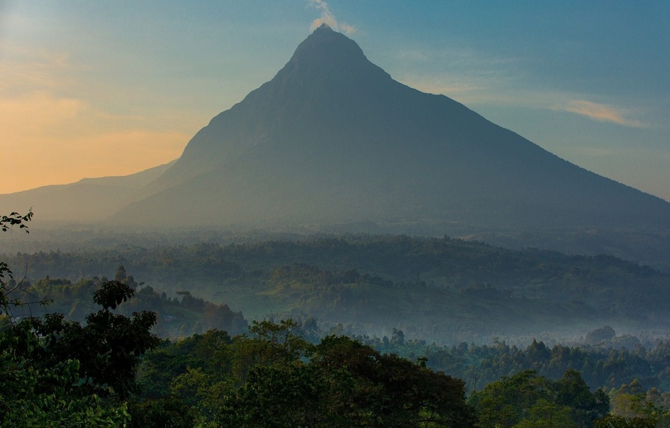 greater rwanda safari 10 days 10 img